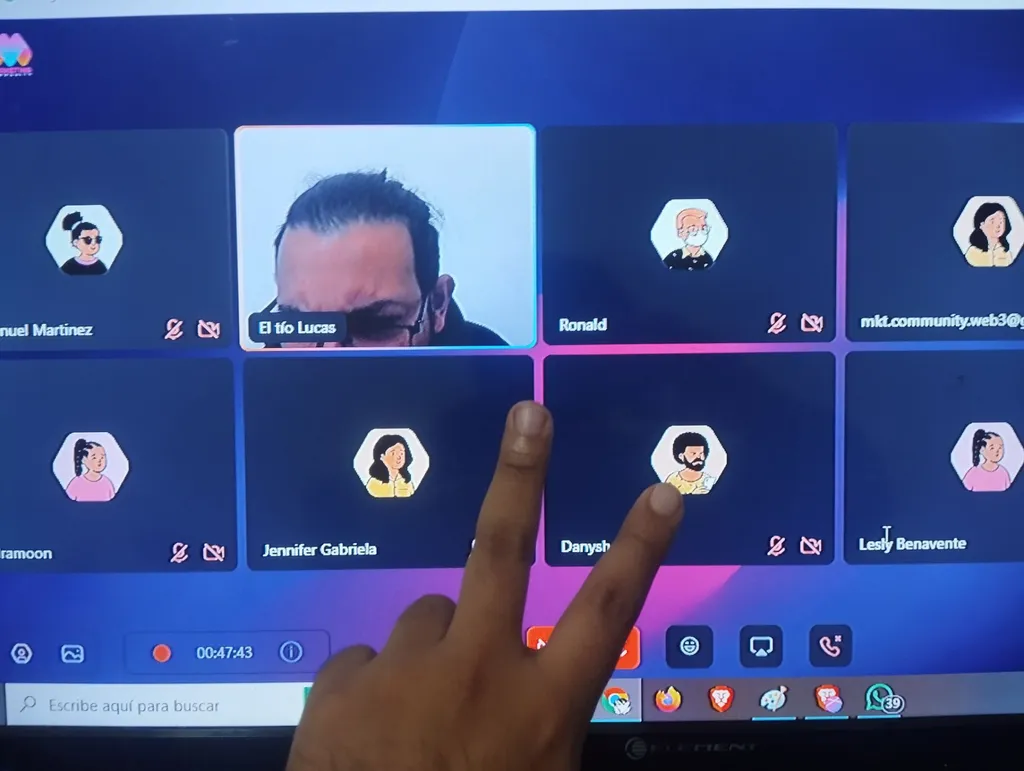 Moment media
