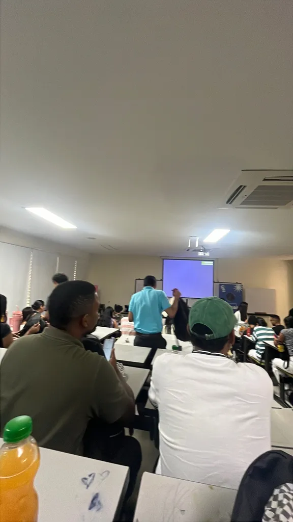 Moment media