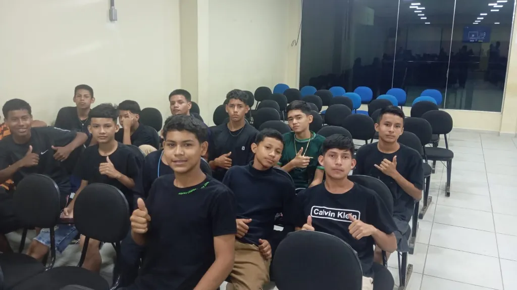 Moment media